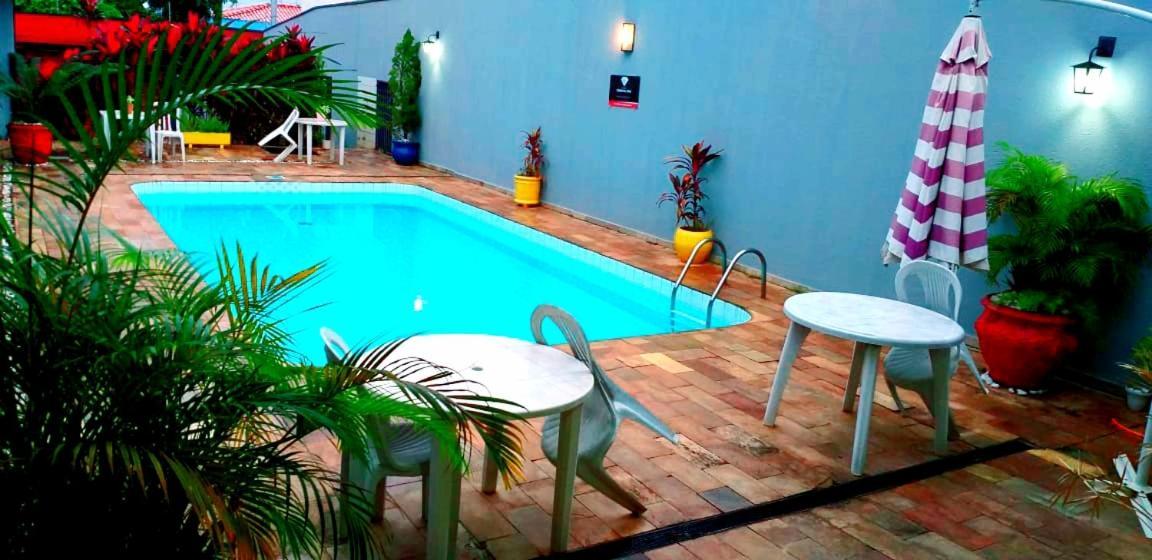 Hotel Cristal Inn Лимейра Екстериор снимка